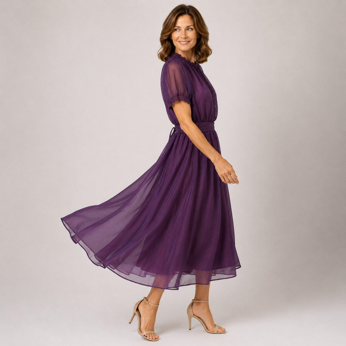 Flavia | Maxi Vestido con Escote de Gota y Bordado en Chiffon con Encaje
